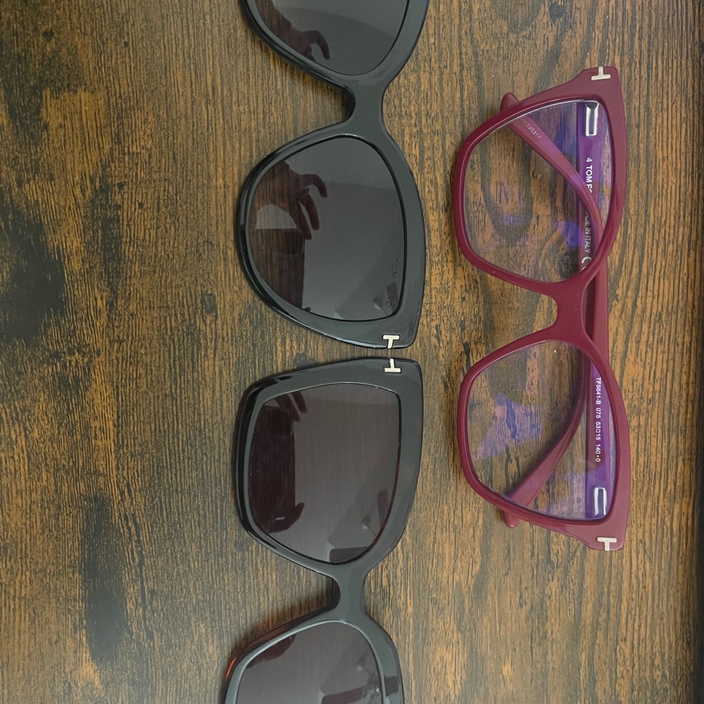 Tom ford magnetic glasses.